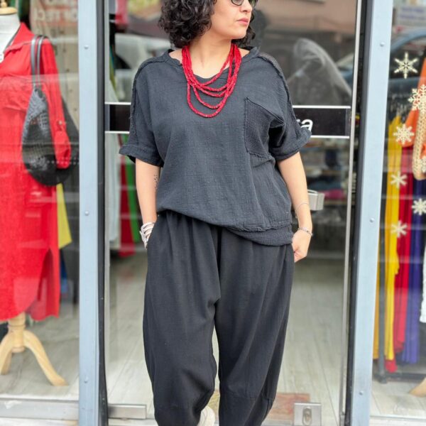 Omuz Cep File Detaylı Siyah Bluz ve Şalvar Kombin Takımı